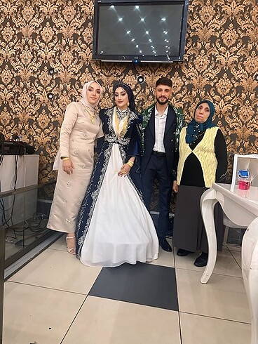 38 Beden Ayşe aydin marka elbise