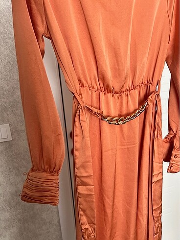 m Beden turuncu Renk Trendyol Modest kemeri zincirli turuncu saten elbise