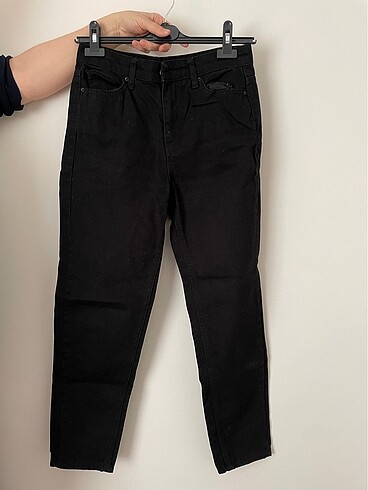Siyah mom jean