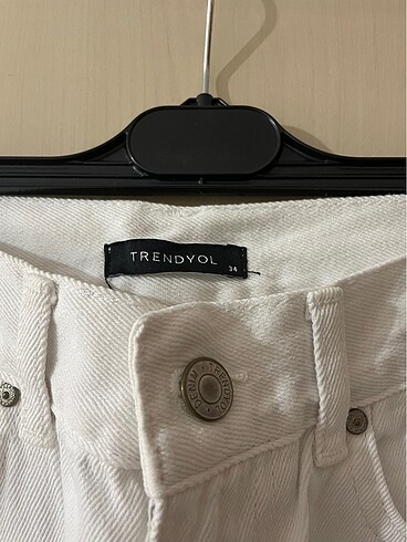 Trendyol & Milla Beyaz kot pantolon