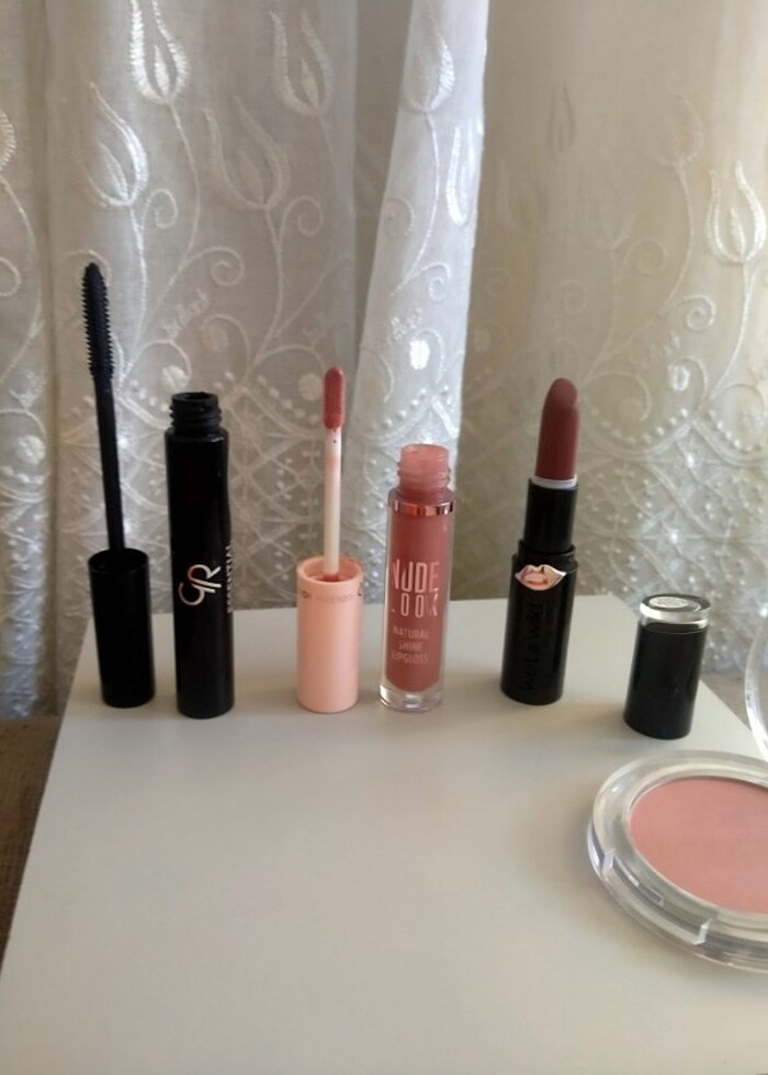 Makyaj malzemeleri - Görsel 2