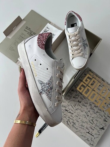 37 Beden beyaz Renk Golden Goose