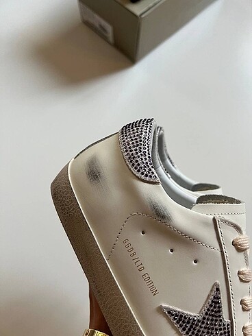 38 Beden beyaz Renk Golden Goose