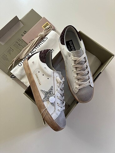 Golden Goose Deluxe Golden Goose