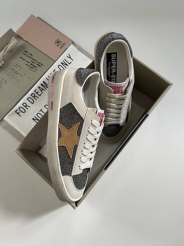 Golden Goose Deluxe Golden Goose Stardan 36-40