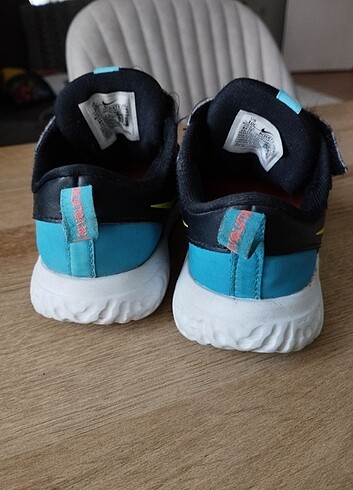 27 Beden çeşitli Renk Nike Revolution çocuk spor ayakkabı