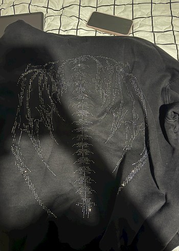Siyah taşlı sweat