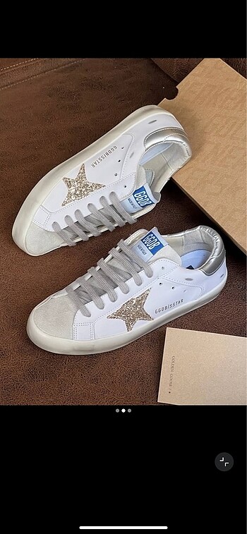 Golden Goose Deluxe Golden Goose