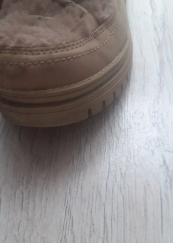 35 Beden Bej Kadın Tüylü Dolgu Topuk Bot