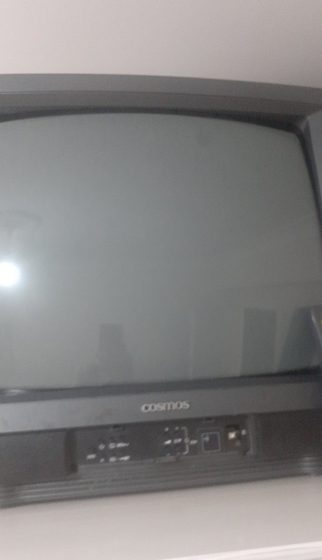 Gri Cosmos CRT Monitör ve Kumanda çalisiyor - Görsel 2