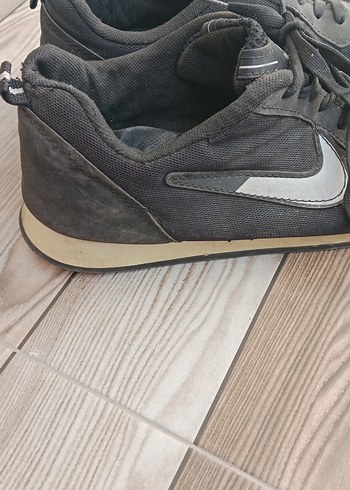 Nike Gri Kadın Spor Ayakkabı - Görsel 3