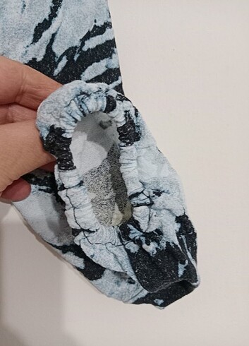 52 Beden çeşitli Renk Uzunluk. 130 göğüs 62