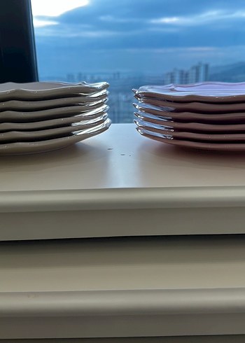 Beyaz ve pembe Dalgalı Kenarlı 12 adet sıfır sorunsuz - Görsel 2