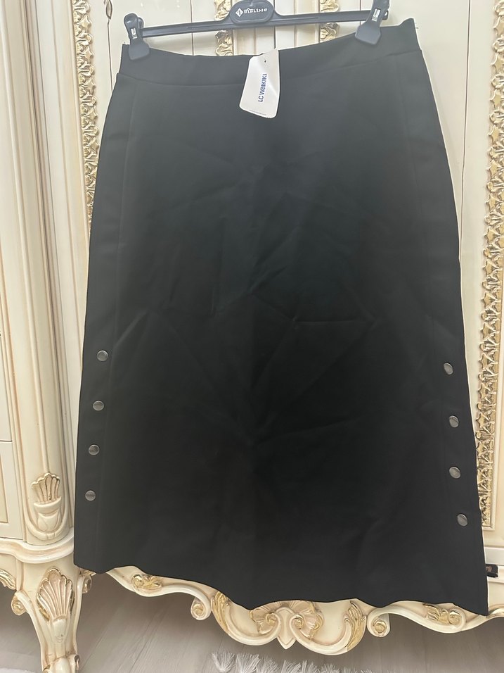 Düğmeli Siyah Midi Kadın Etek - Görsel 2