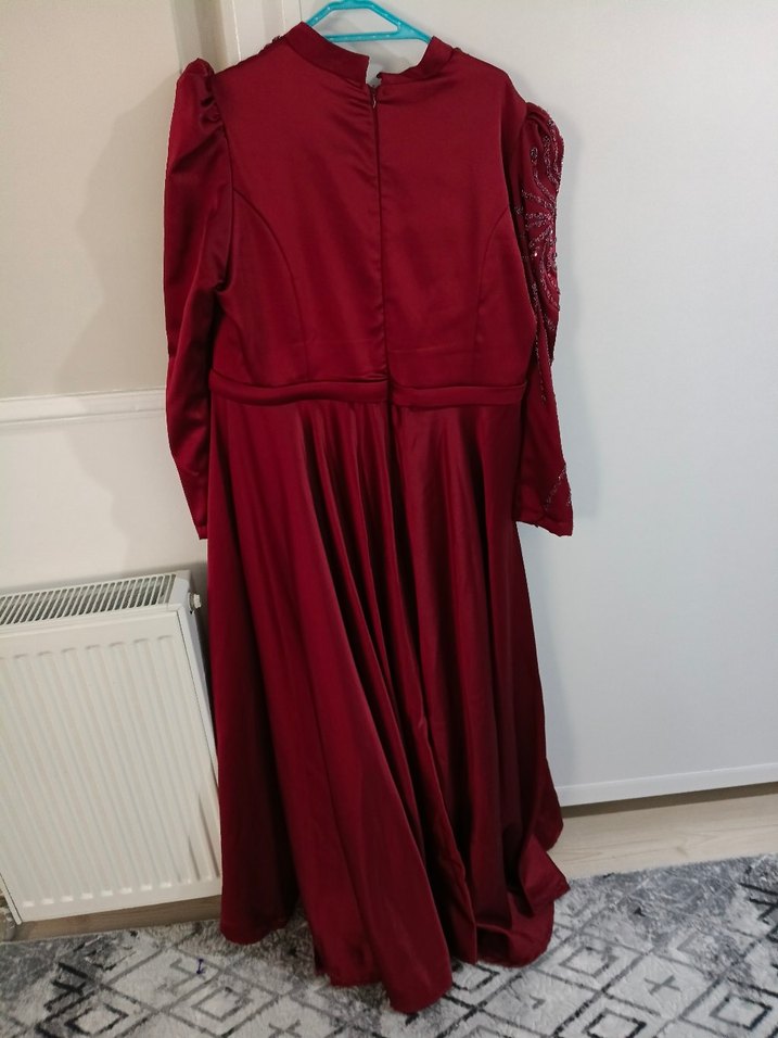 Bordo İşlemeli Uzun Kollu Abiye Elbise - Görsel 3