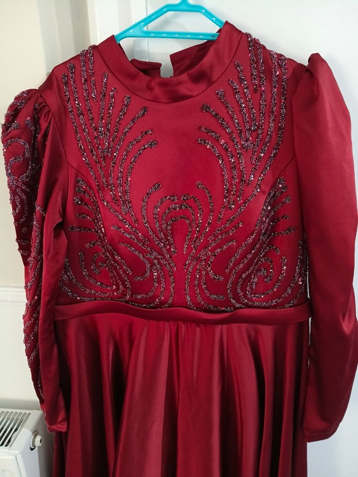 Bordo İşlemeli Uzun Kollu Abiye Elbise - Görsel 2