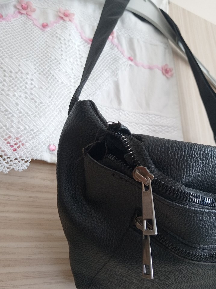 Diger Siyah Minimalist Bel Çantası - Görsel 3