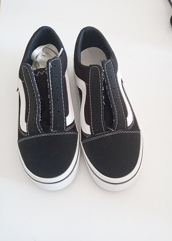 Vans Beyaz Siyah Spor Ayakkabı Velcro