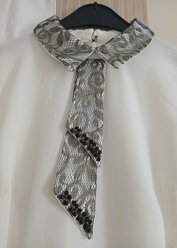 Yılan Desenli Düğmeli Beyaz Kadın Gömlek - Görsel 2