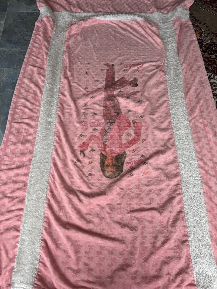 Pembe Baskılı Çocuk Battaniyesi - Görsel 3