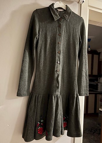 Düğmeli Uzun Kollu Gri Örgü Elbise - Görsel 2