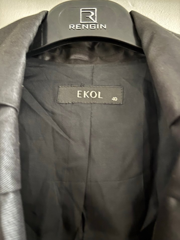 Kolsuz Siyah Mini Ceket - Görsel 3