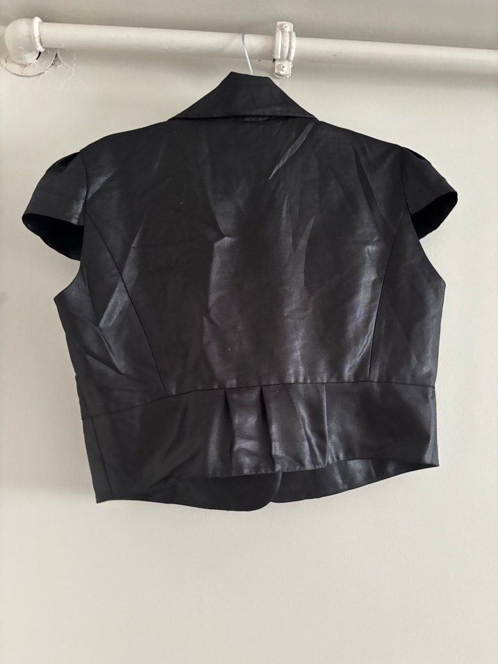 Kolsuz Siyah Mini Ceket - Görsel 4