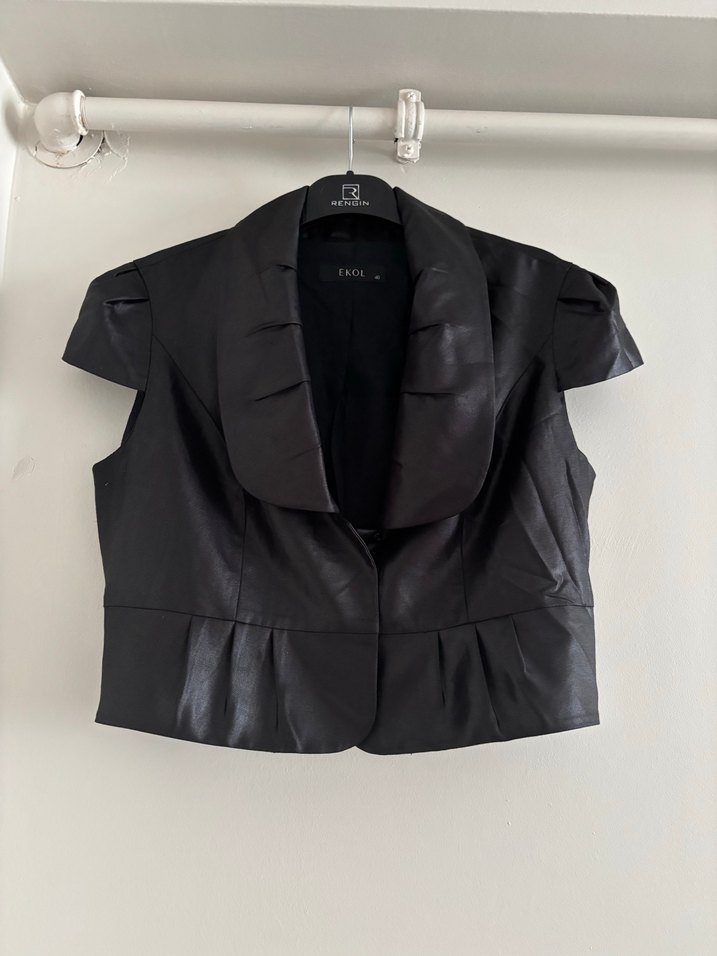 Kolsuz Siyah Mini Ceket - Görsel 2