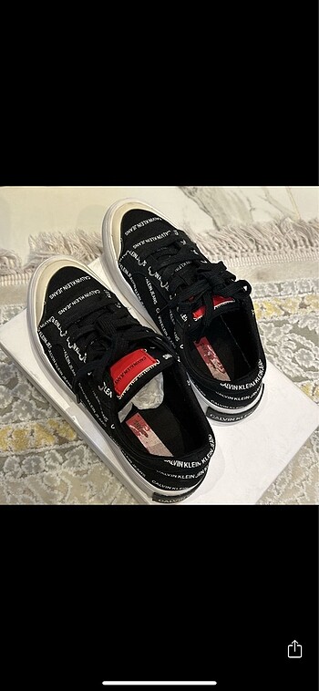 39 Beden siyah Renk Calvin Klein logolu sneaker
