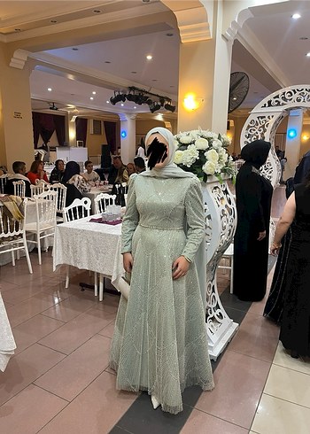 A kesin taşlı abiye