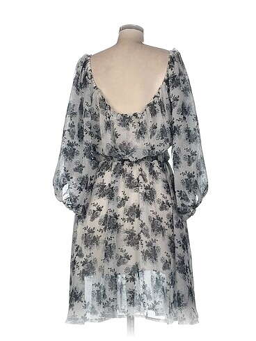 m Beden Vintage Love Kısa Elbise %70 İndirimli.