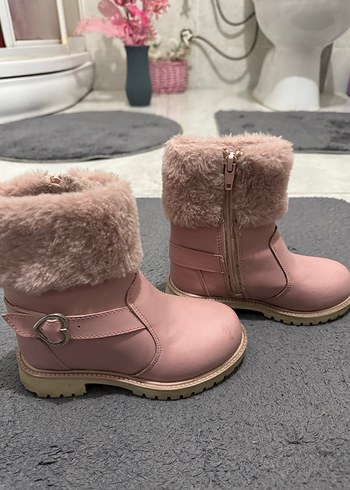 Pembe Süet Kürklü Kız Botları - Görsel 2