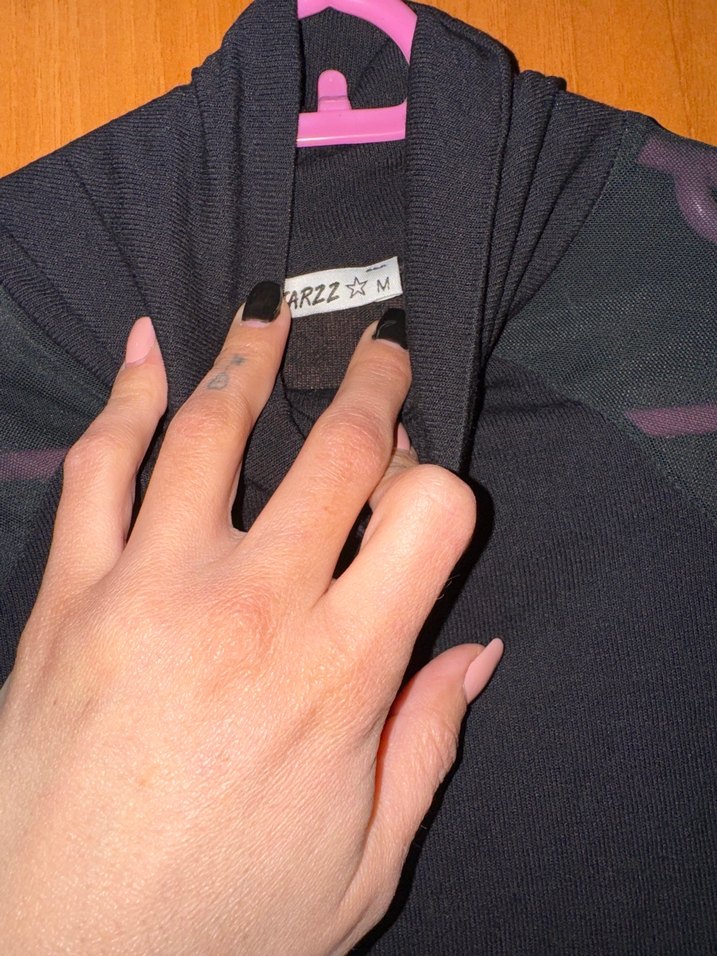 Siyah Boğazlı Uzun Kollu Hamile Spor Üst - Görsel 2