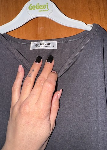 Gri Uzun Kollu Bel Detaylı Kadın Bluz - Görsel 4