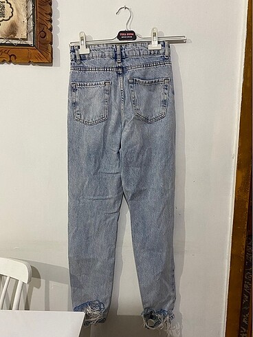 Diğer Buz Mavisi Yırtık Mom Jean