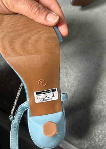 Mavi Zincir Detaylı  Ayakkabı - Görsel 3