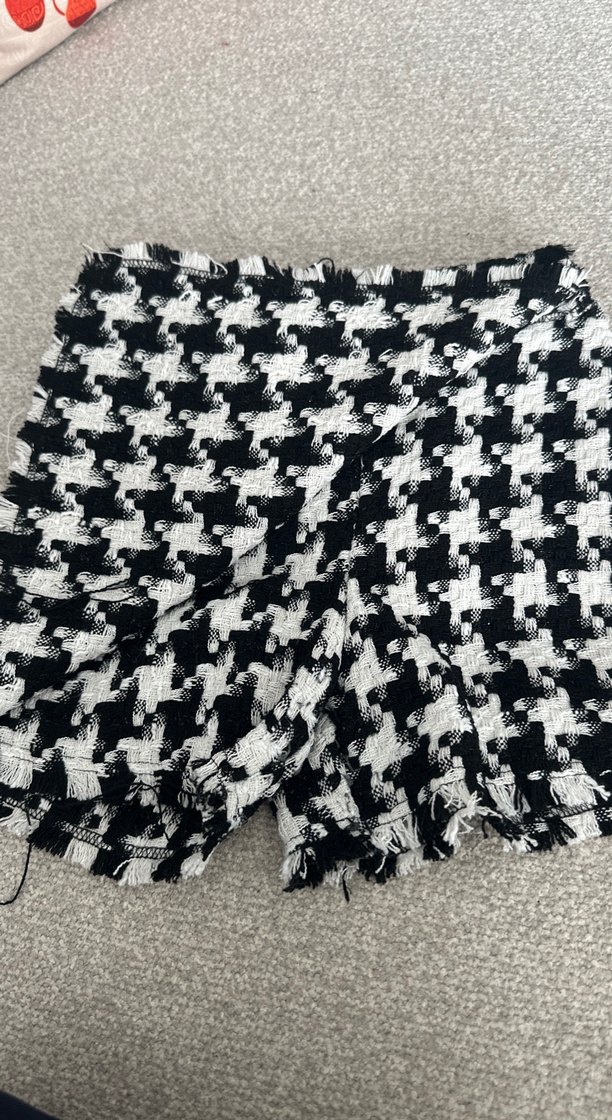 Ekose Desenli Gri Mini Etek - Görsel 2