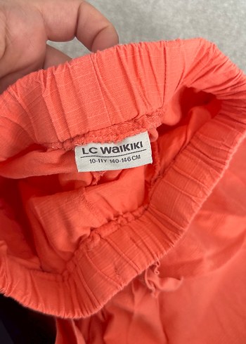 Kırmızı Mini Keten Şort - Görsel 2