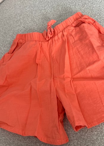 Kırmızı Mini Keten Şort - Görsel 3