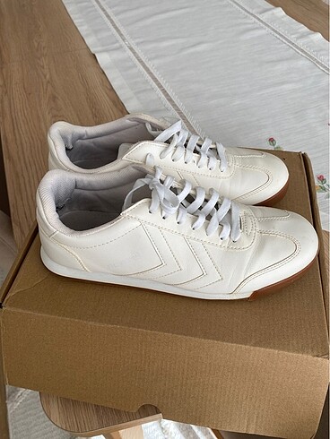 Hummel spor ayakkabı - Görsel 2