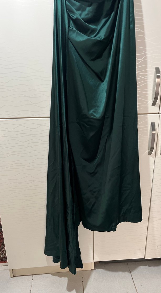 Koyu Yeşil Drapeli Uzun Abiye Elbise - Görsel 2
