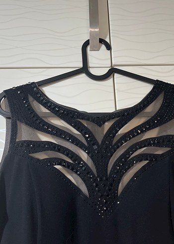 Siyah V Yaka Uzun Sleevless Abiye Elbise - Görsel 2