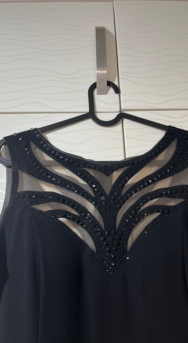 Siyah V Yaka Uzun Sleevless Abiye Elbise - Görsel 2