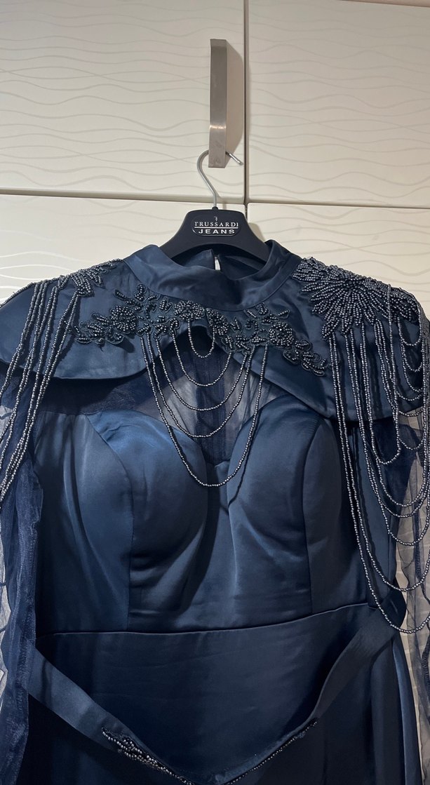 Lacivert Uzun Drapeli Gotik Abiye Elbise - Görsel 2