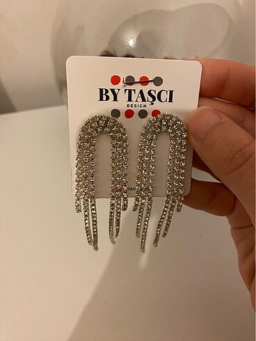 Tasarımcı Sallantılı küpe