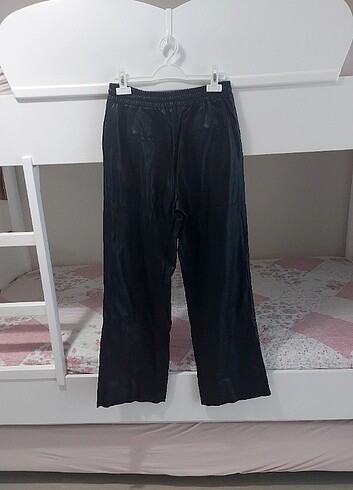 Zara Zara Kadın Deri Görünümlü Pantolon
