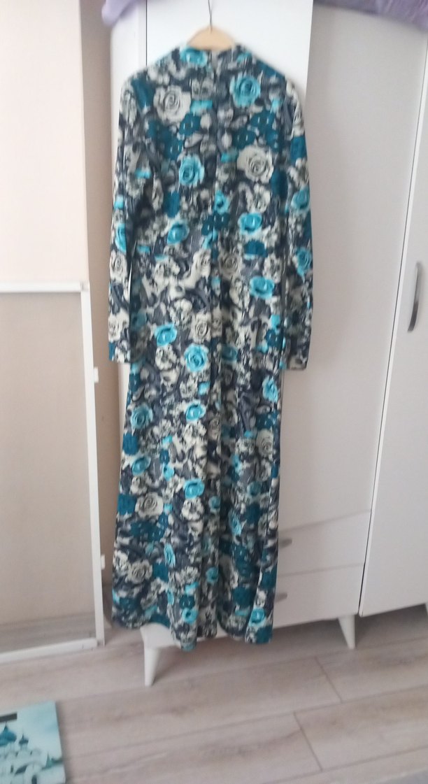 Mavi Çiçek Desenli Uzun Bohem Elbise - Görsel 4