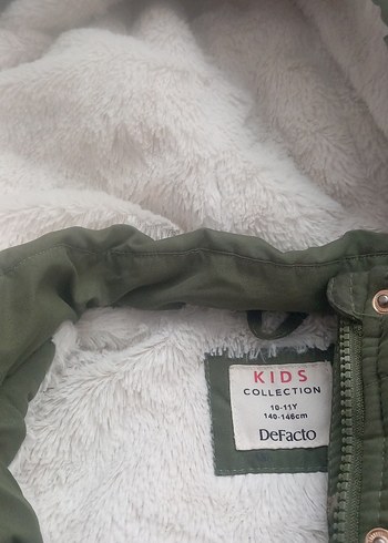 Düğmeli Yeşil çocuk mont - Görsel 3