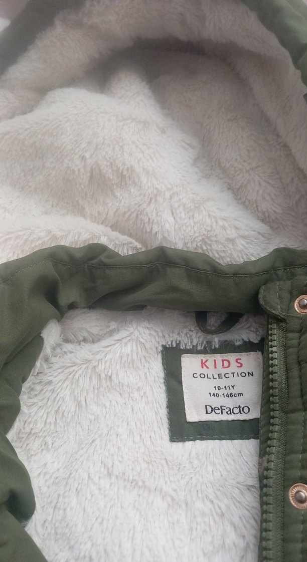 Düğmeli Yeşil çocuk mont - Görsel 3