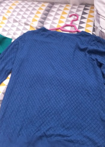 Düğmeli Nakışlı Mavi Kadın Hırka - Görsel 5